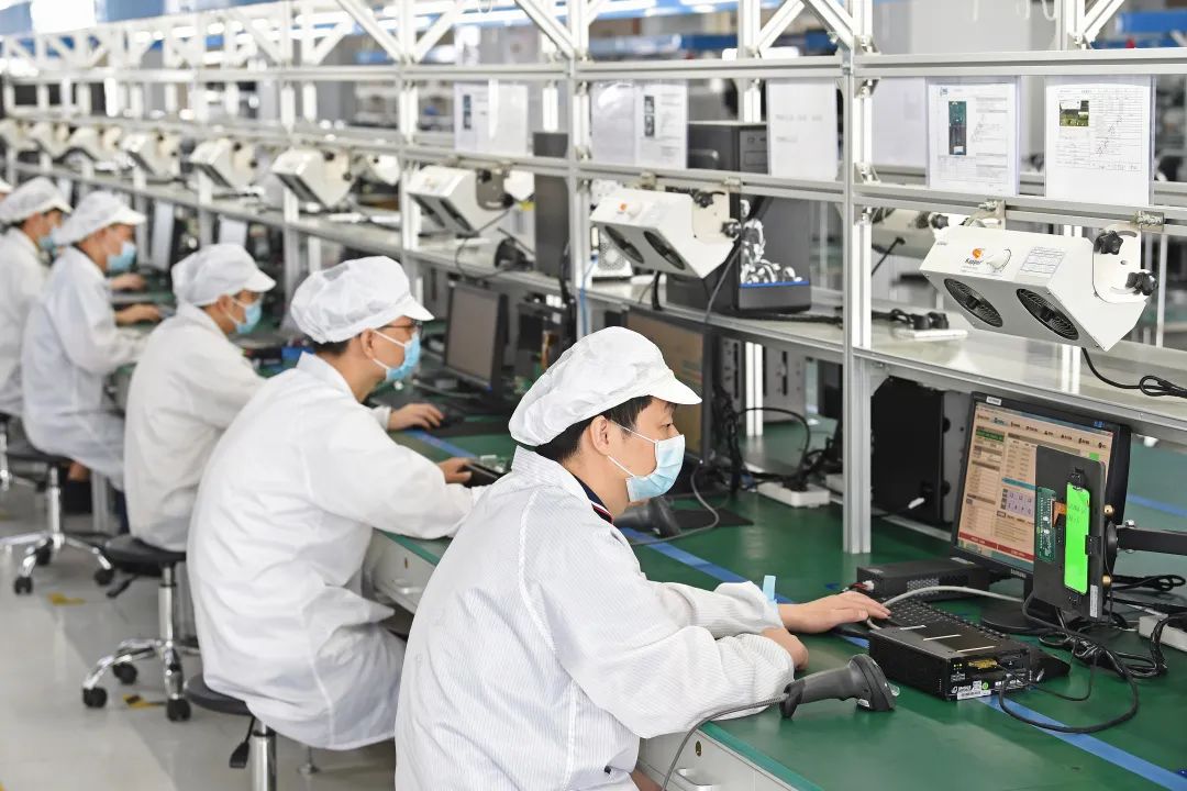 武汉精测电子生产车间